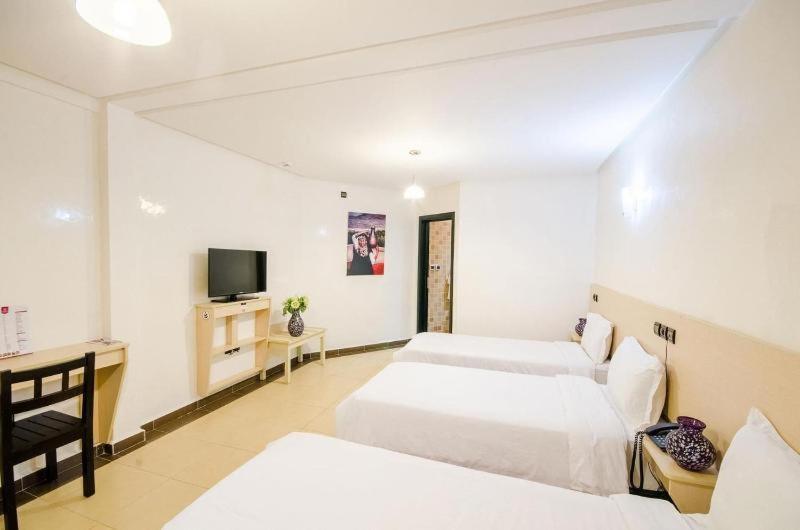Hotel Inou Аурир Экстерьер фото