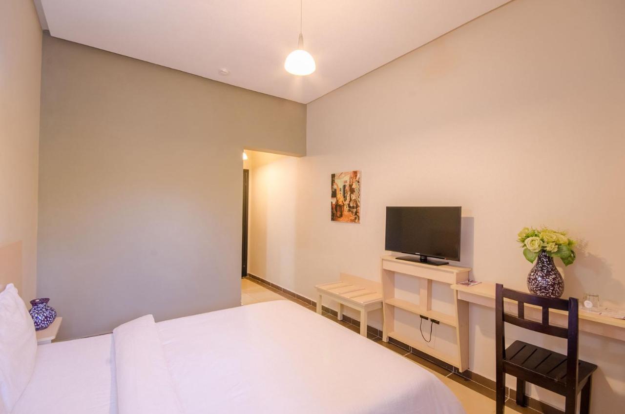 Hotel Inou Аурир Экстерьер фото