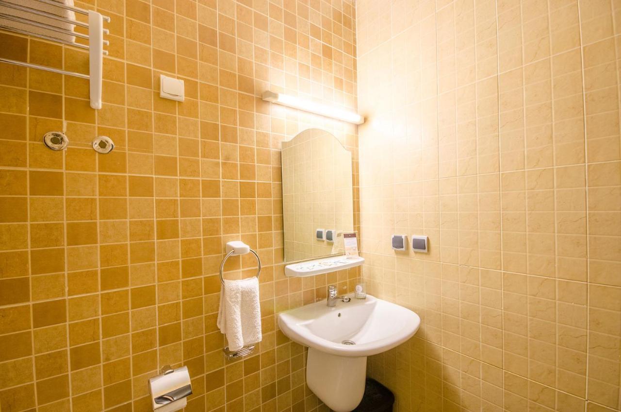 Hotel Inou Аурир Экстерьер фото