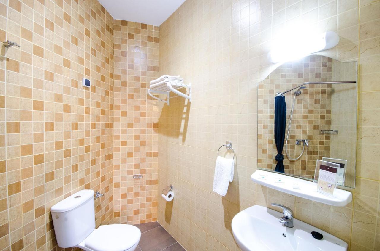 Hotel Inou Аурир Экстерьер фото