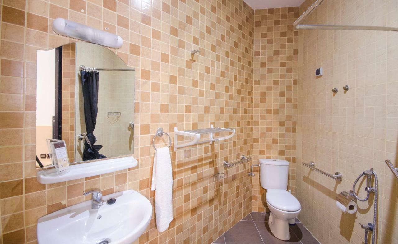Hotel Inou Аурир Экстерьер фото