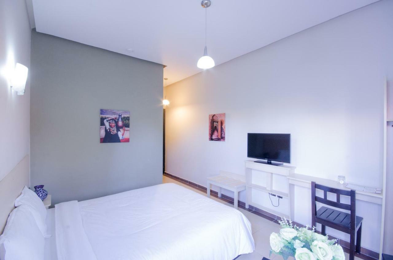 Hotel Inou Аурир Экстерьер фото